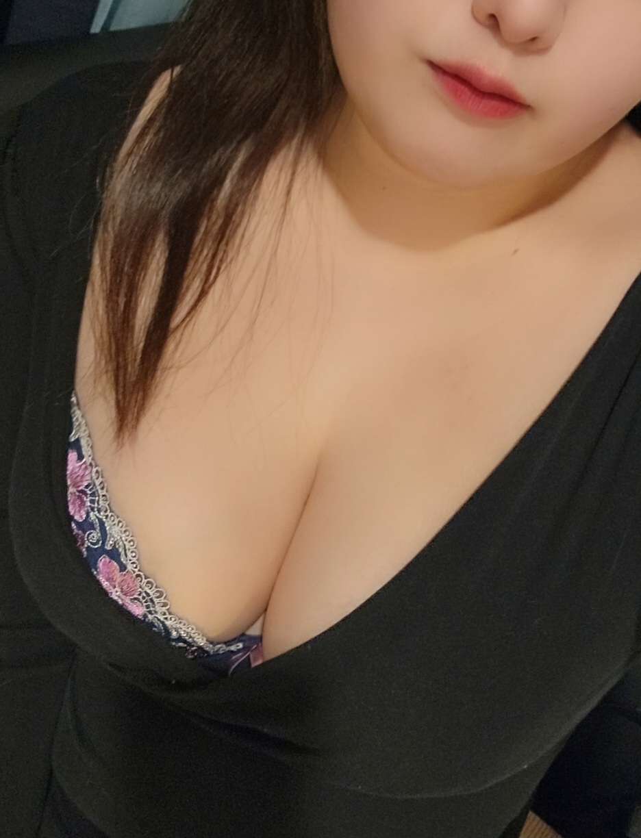 飯島セラピスト